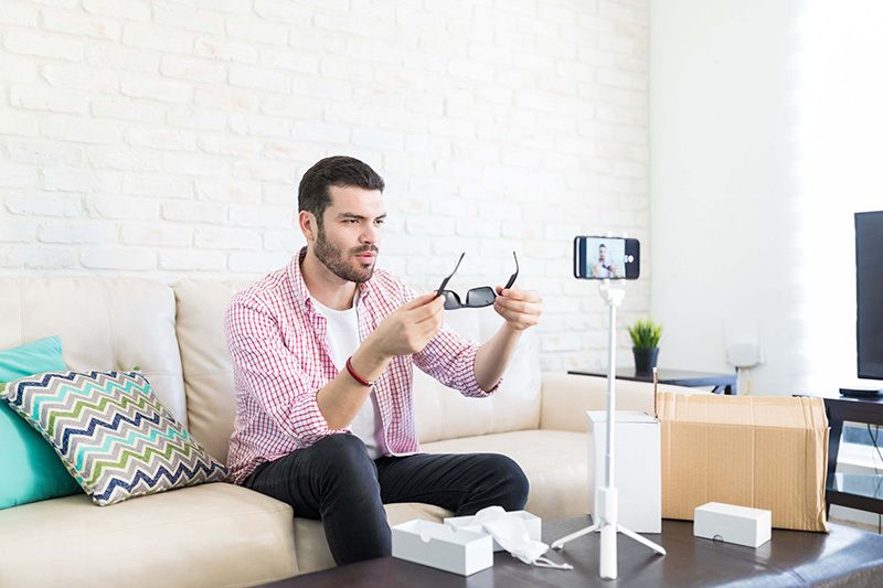 Para asegurar el éxito del live commerce es importante escoger la plataforma adecuada para la retransmisión en vivo